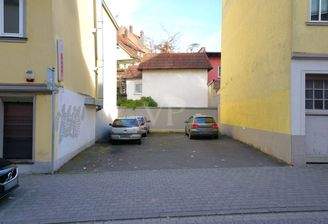 Unbebautes Grundstück