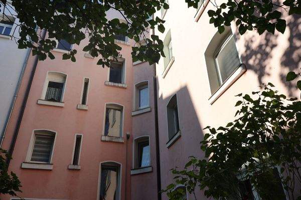 Hinter dem Haus Pic5 VKWMSMFH