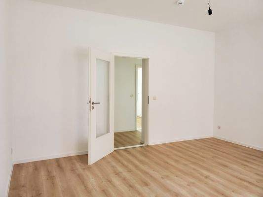 Zimmer 1, Blick Flur.jpg