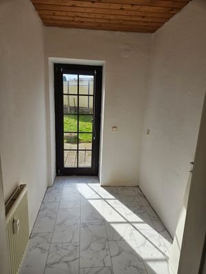 EG: Kleines Zimmer, z.B. Abstellraum