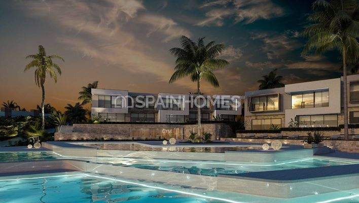 Golf View Townhouses within Natural Setting in Mijas