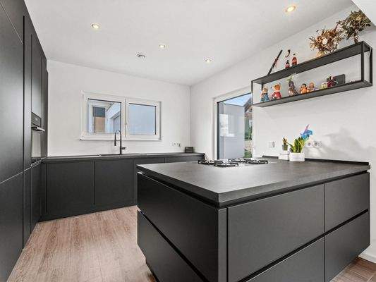 Hochwertige Einbauküche