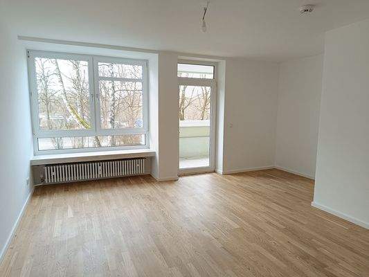 Helle Wohnung mit Balkon