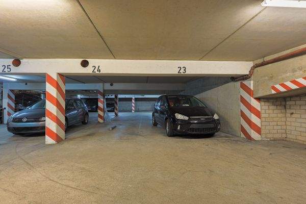 Tiefgaragenstellplatz