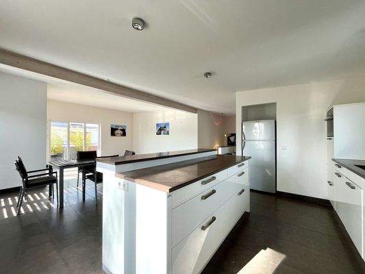 Offene Küche-Wohn-Essbereich
