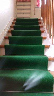 Treppenhaus Blick nach Norden: Erste Treppe zum OG