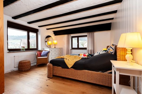 1. Schlafzimmer bereits modernisiert