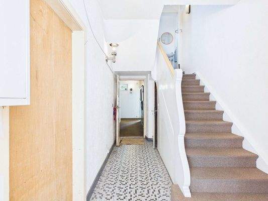 Zentrales Wohn/Geschäftshaus in Saarwellingen 