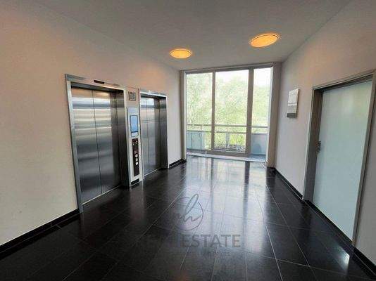 Beispielbild 3 Logo.jpg