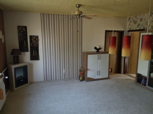 Wohnzimmer 2.OG (1).jpg