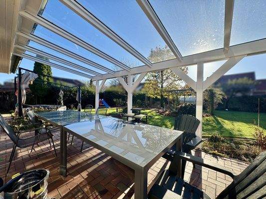 überdachte Terrasse