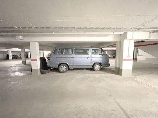 Auch Busse und Transporter passen in die Tiefgarage