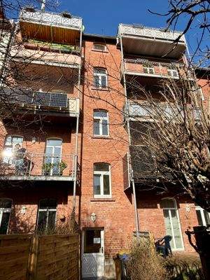 hintere Fassade mit Balkonanlage