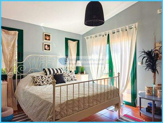 883a0368baa549d8bf0a1f47c726fb63-original