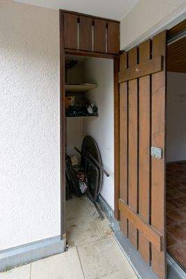 Abstellraum auf großzügigem Panoramabalkon