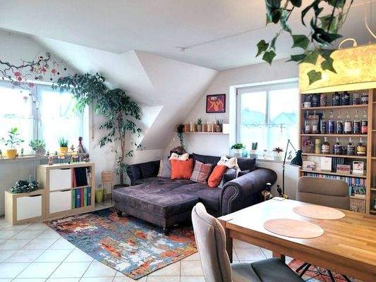 gemütliches Wohn-, Ess-Zimmer.jpg