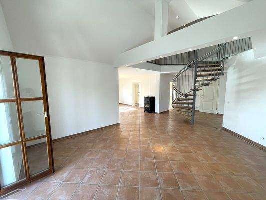 Wendeltreppe zur Galerie