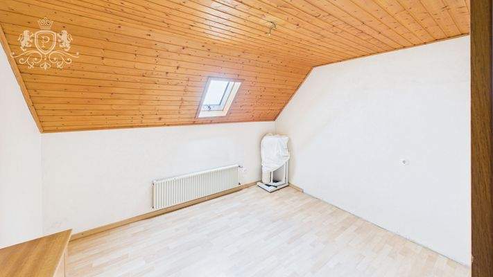 CAM01984G0-PR0452-STILL047