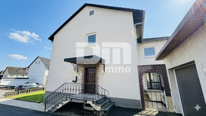 Seitenansicht Haupteingang