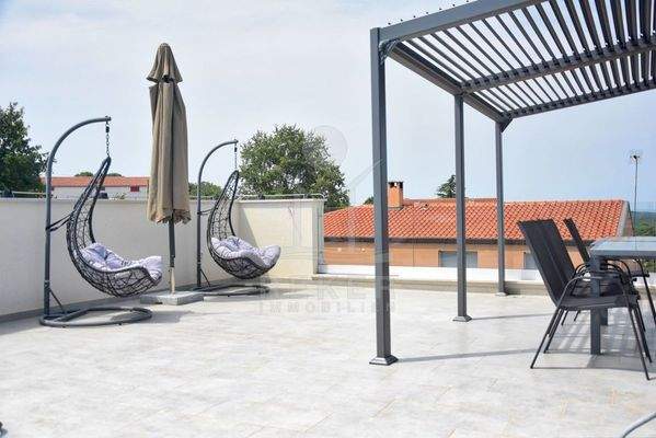 Dachterrasse mit atemberaubendem Meerblick