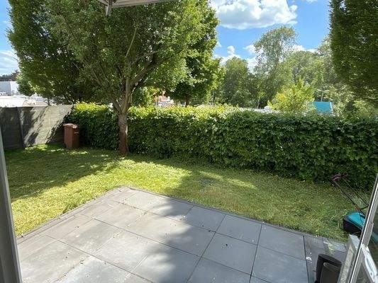 Süd-Terrasse & Garten