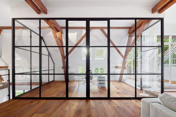 Modernes Arbeiten in stilvoller Architektur