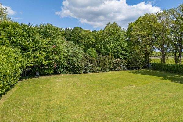 Blick über das Grundstück