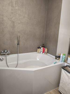 Badewanne obere Ebene