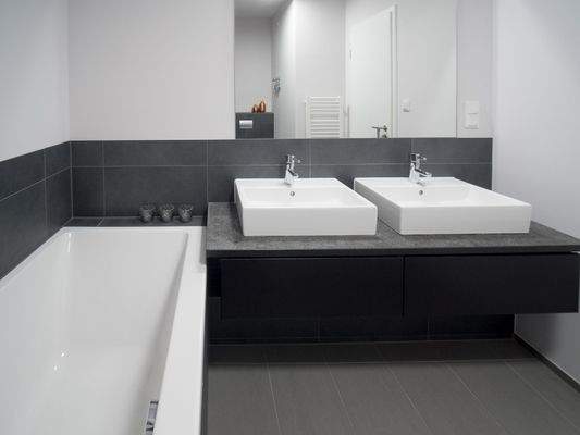 Masterbad mit Doppelwaschtisch