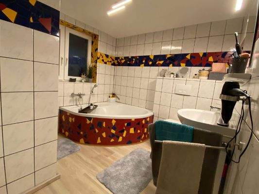 Vollbad Whg. EG 100 m²