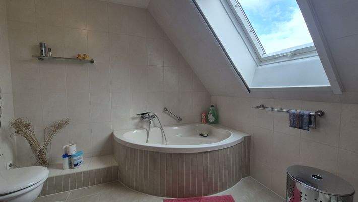 Badezimmer-Dachgeschoss