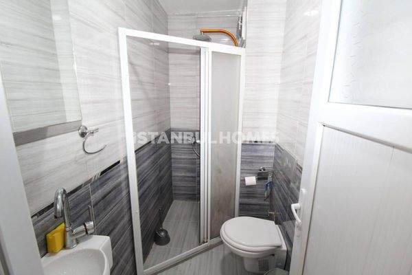 Key-Ready Apartment Near the Public Transport in Fatih