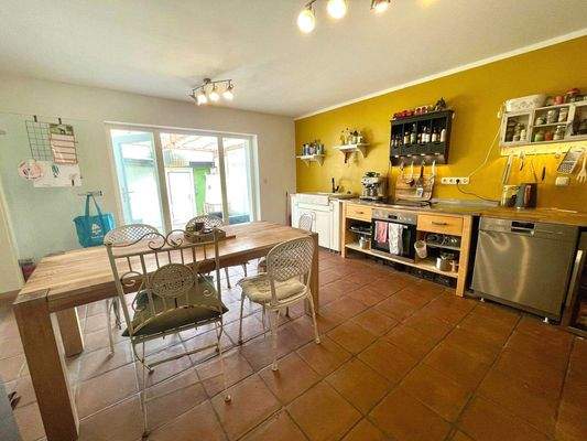 Blick in die geräumige Küche