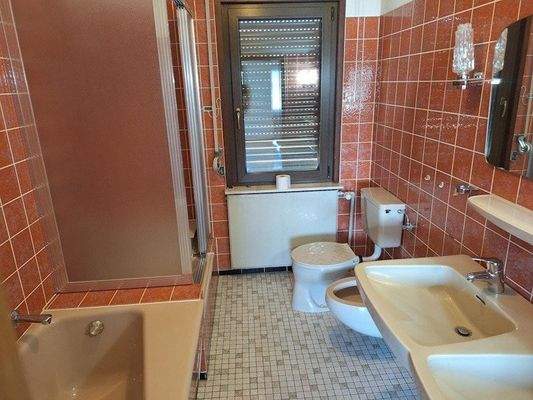 Badezimmer Neubau OG Bild 2