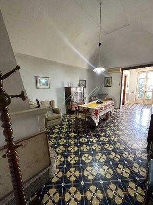 Antike Unterkunft mit Garten