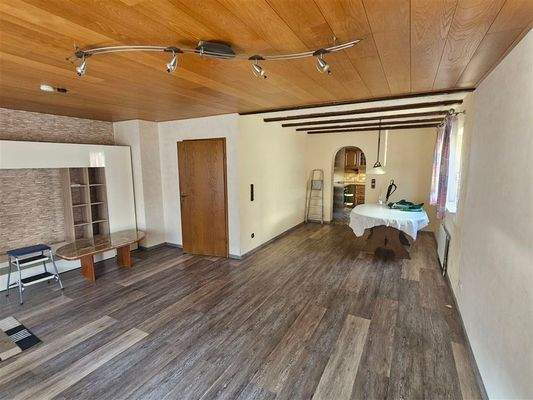 vom Wohnbereich zum Essbereich