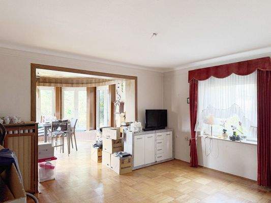 Wohnzimmer Erdgeschoss und Wintergarten 