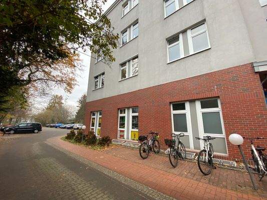 Zufahrt Stellplätze