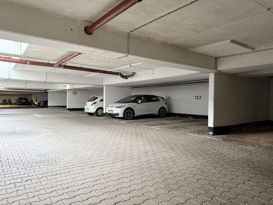 Tiefgarage 