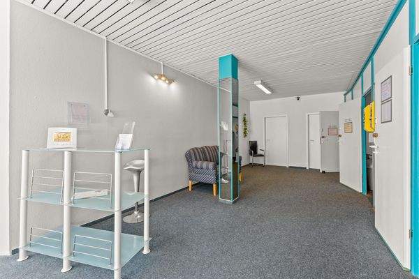 Gewerbefläche - Sonnenstudio