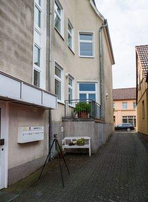 Straßenzufahrt vom Hof 8354