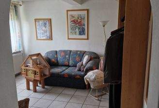 Schlafzimmer EG alter Eingang.jpg