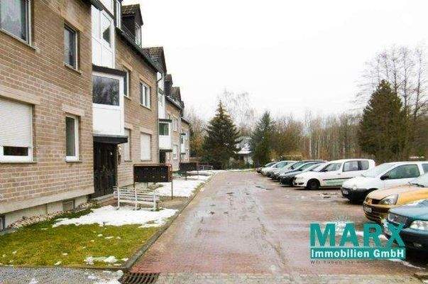 kostenfreie Stellplätze im Hof vorhanden