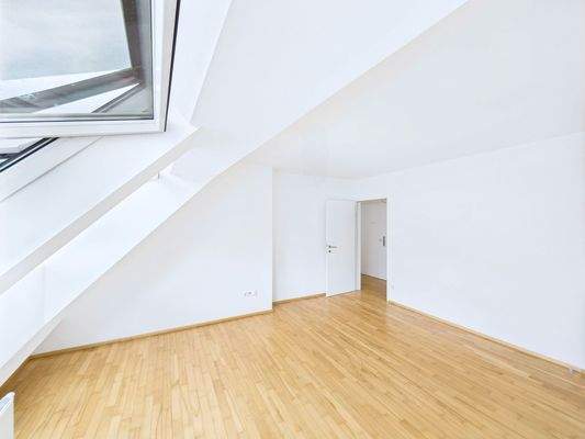 CAM01062G0-PR0225-STILL011