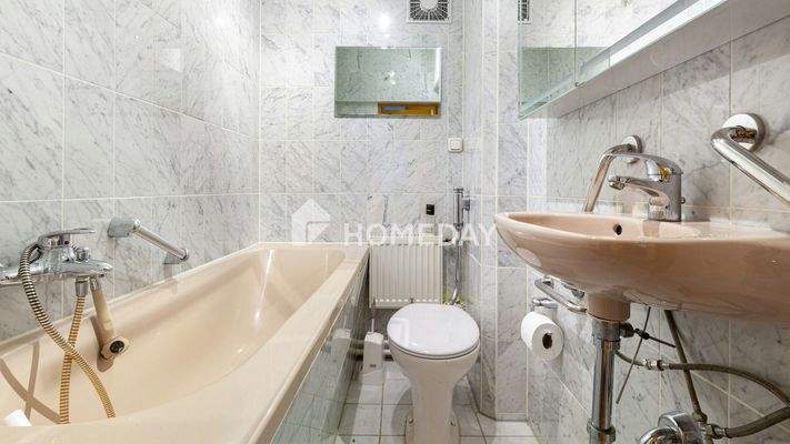 1. OG Badezimmer 1 1