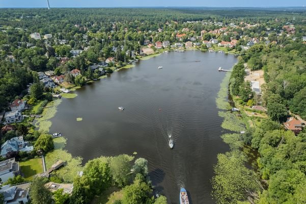 Exclusive villas on Lake Stölpchensee