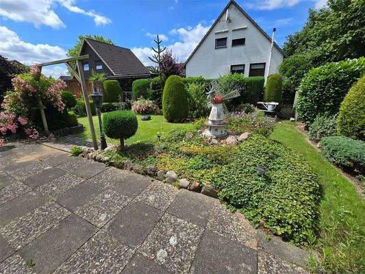 Terrasse und Garten (1)