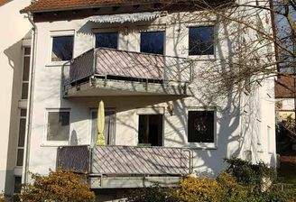 Ansicht Rückseite mit Balkon