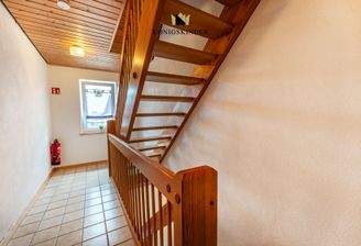 ...die Treppen hoch...