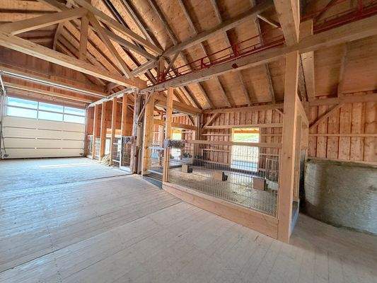 14 Scheune mit Stall.JPG